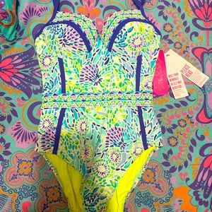 Lilly Pulitzer bathing suit size 4